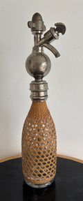 Ancien siphon à eau de Seltz SPARKLETS - Habillage rotin / cannage - Belle Époque.