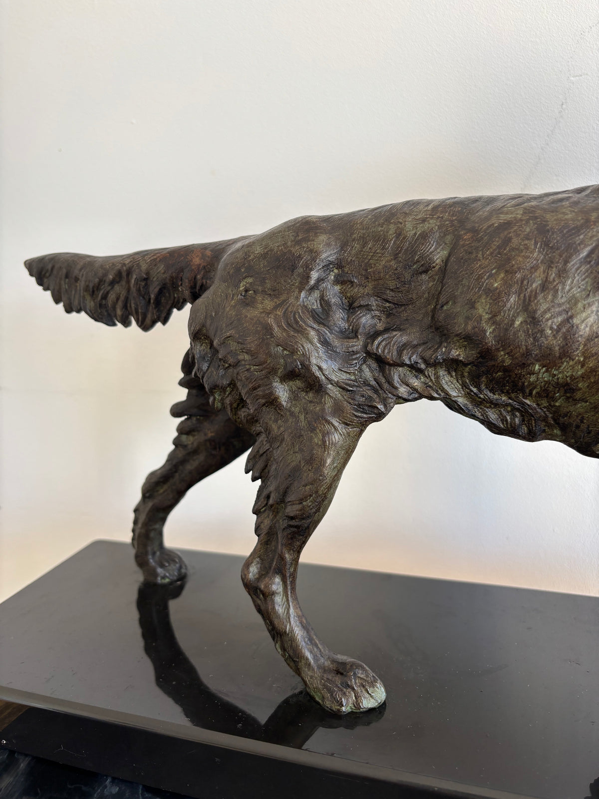 Sculpture « Chien Setter au faisan » d’après J. MOIGNIEZ