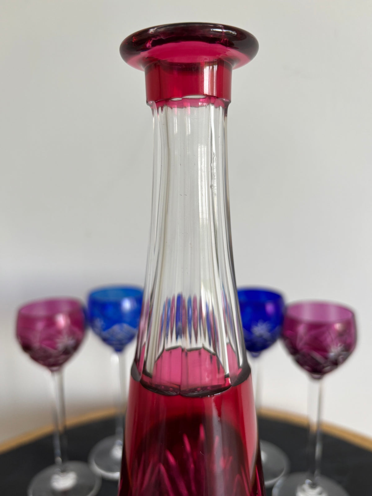 Superbe service à liqueur en cristal doublé et taillé – Val Saint Lambert - Circa 1908.