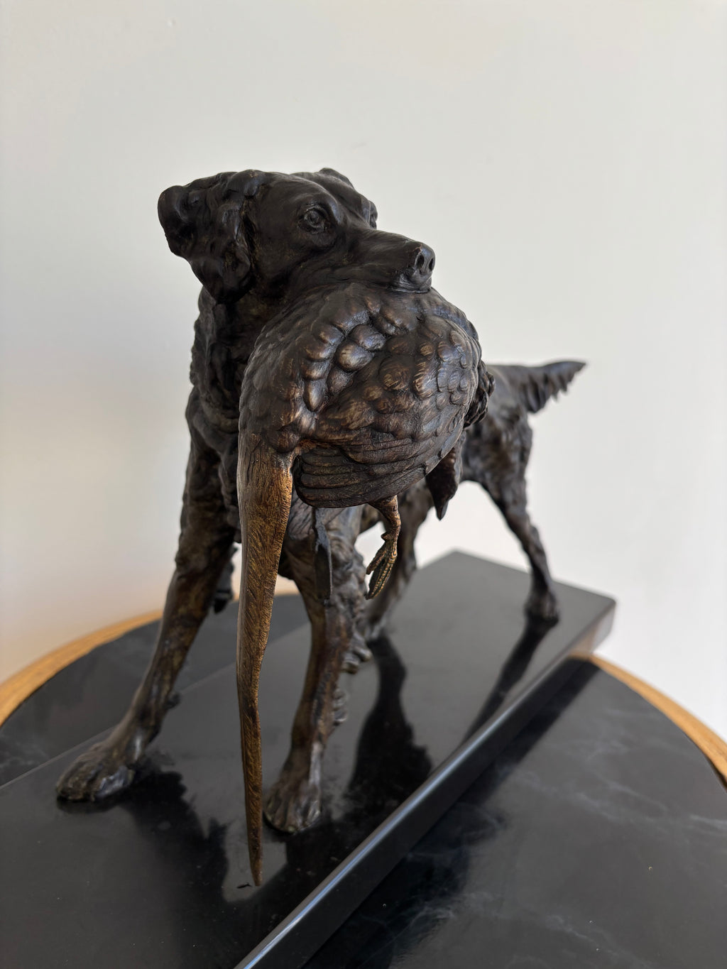 Sculpture « Chien Setter au faisan » d’après J. MOIGNIEZ