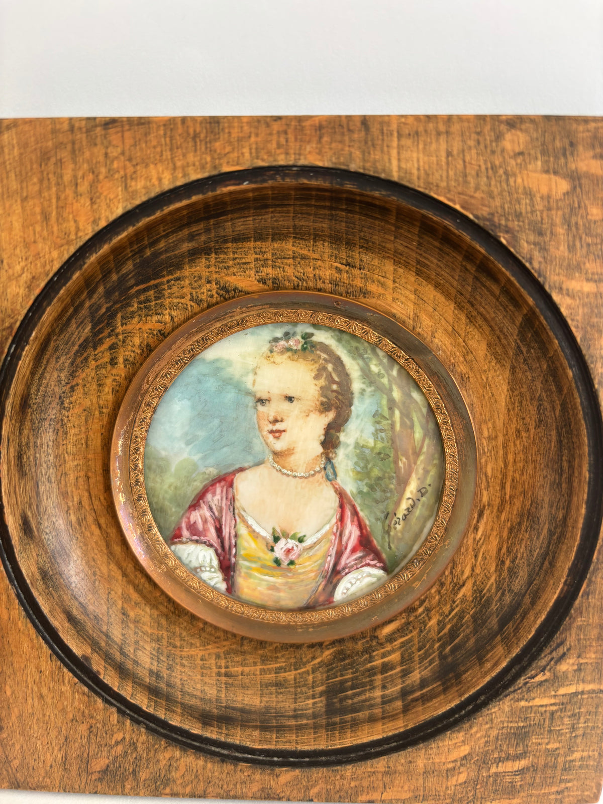 Miniature ancienne sur ivoire XIXe siècle. Portrait de la Duchesse de Malborough, signée Gérard.