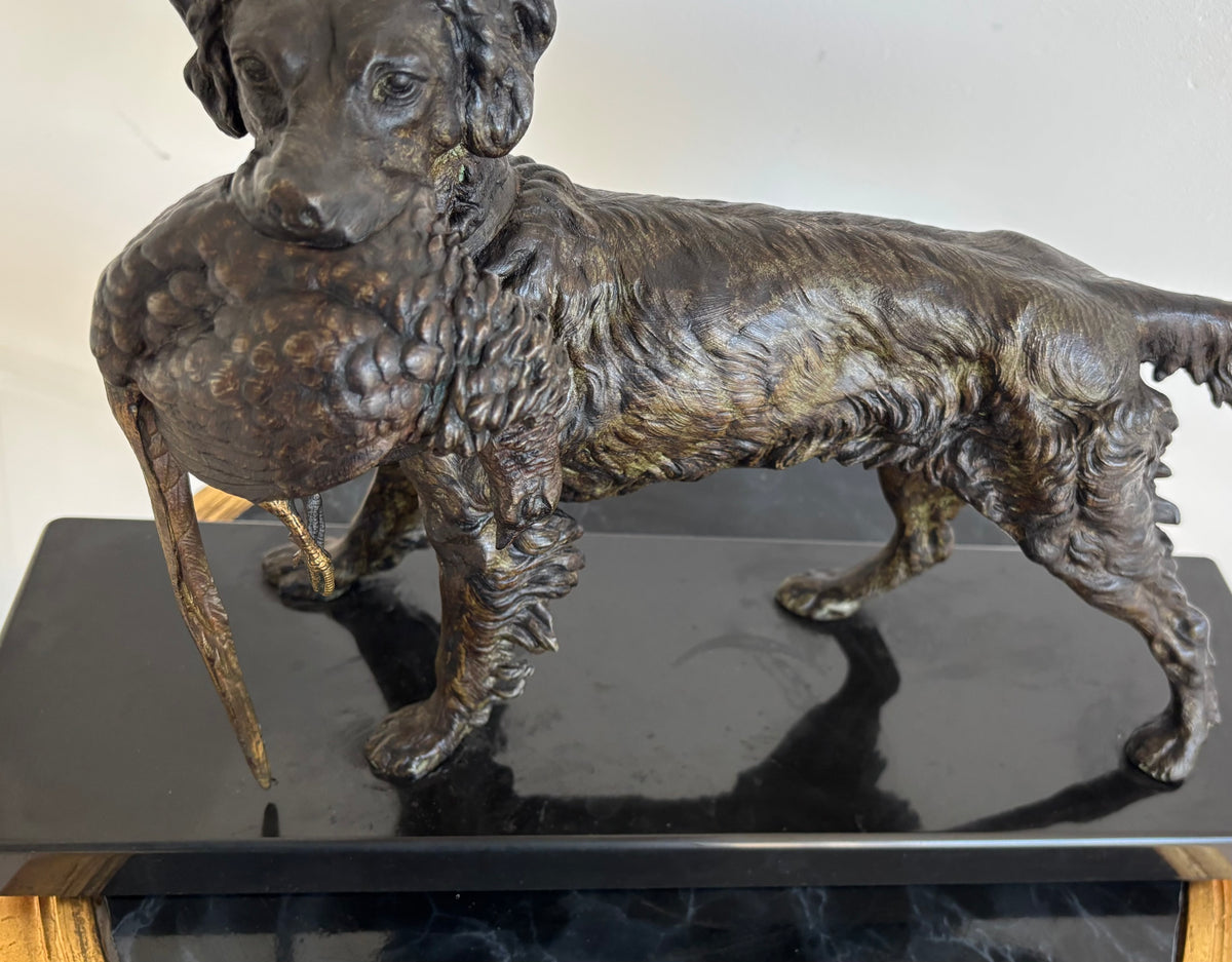 Sculpture « Chien Setter au faisan » d’après J. MOIGNIEZ