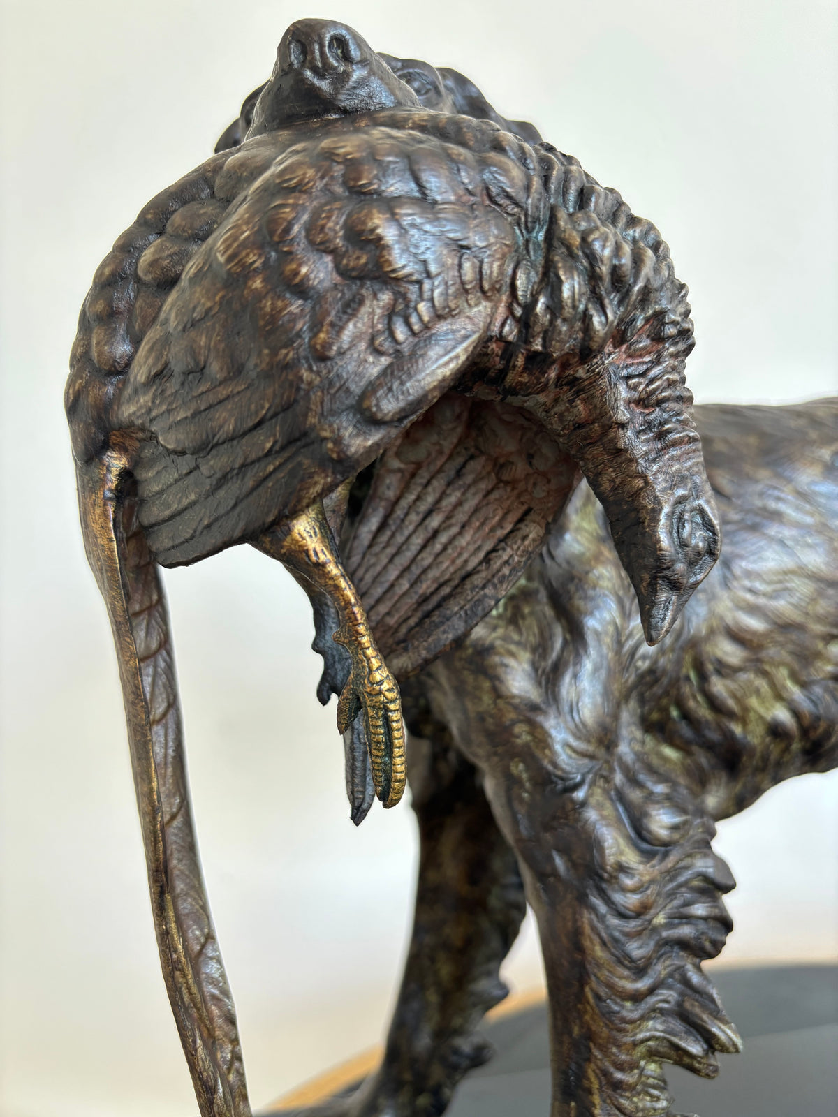 Sculpture « Chien Setter au faisan » d’après J. MOIGNIEZ