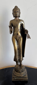 Statue de Bouddha debout en bronze, Asie du Sud-Est – vue 1