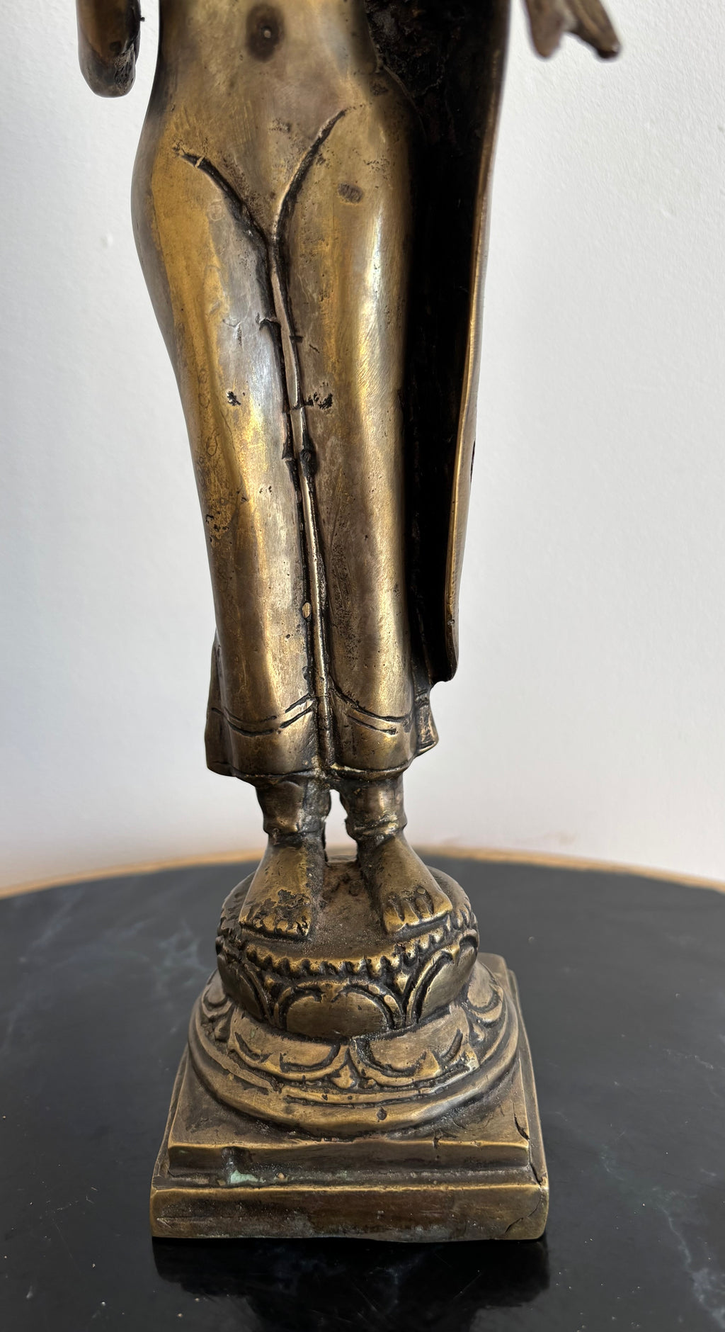 Statue de Bouddha debout en bronze, Asie du Sud-Est – vue 8
