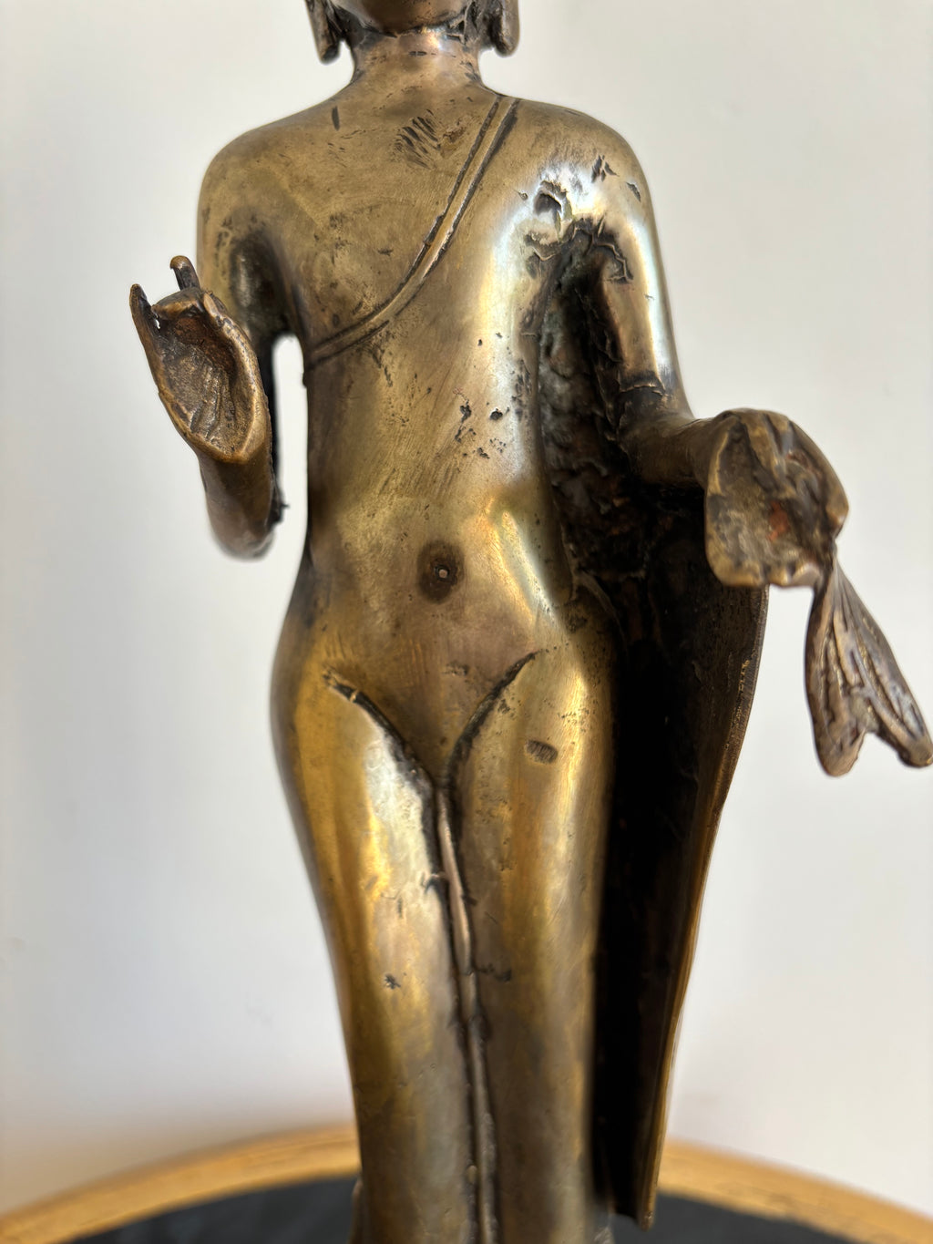 Statue de Bouddha debout en bronze, Asie du Sud-Est – vue 9